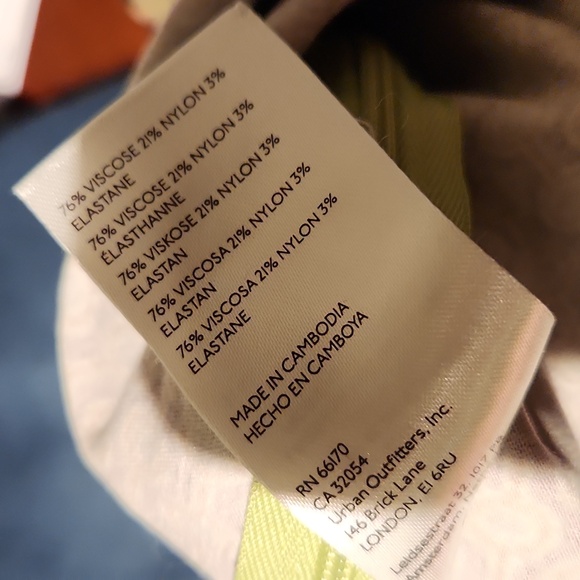 ❤️ URBAN OUTFITTERS GEOMETRIC PRINT FLARE DISCO PARTY PANTS, 6 (28) - Picture 5 of 9